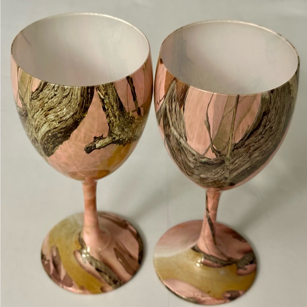 Set of 2 Pink Camouflage Wine Goblets Stemmed Camo Glasses 7”